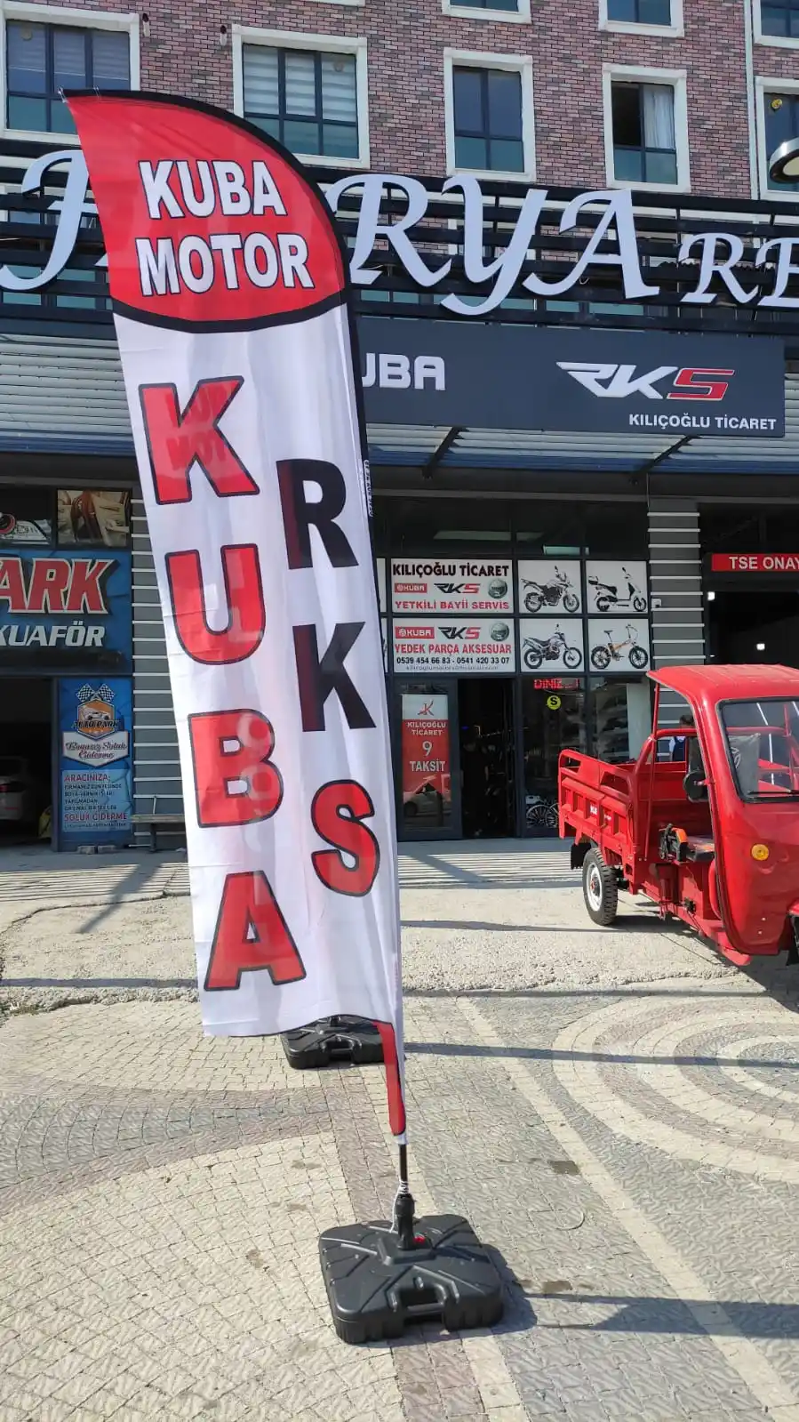 Otomobil Markaları Yelken Bayrağı-3