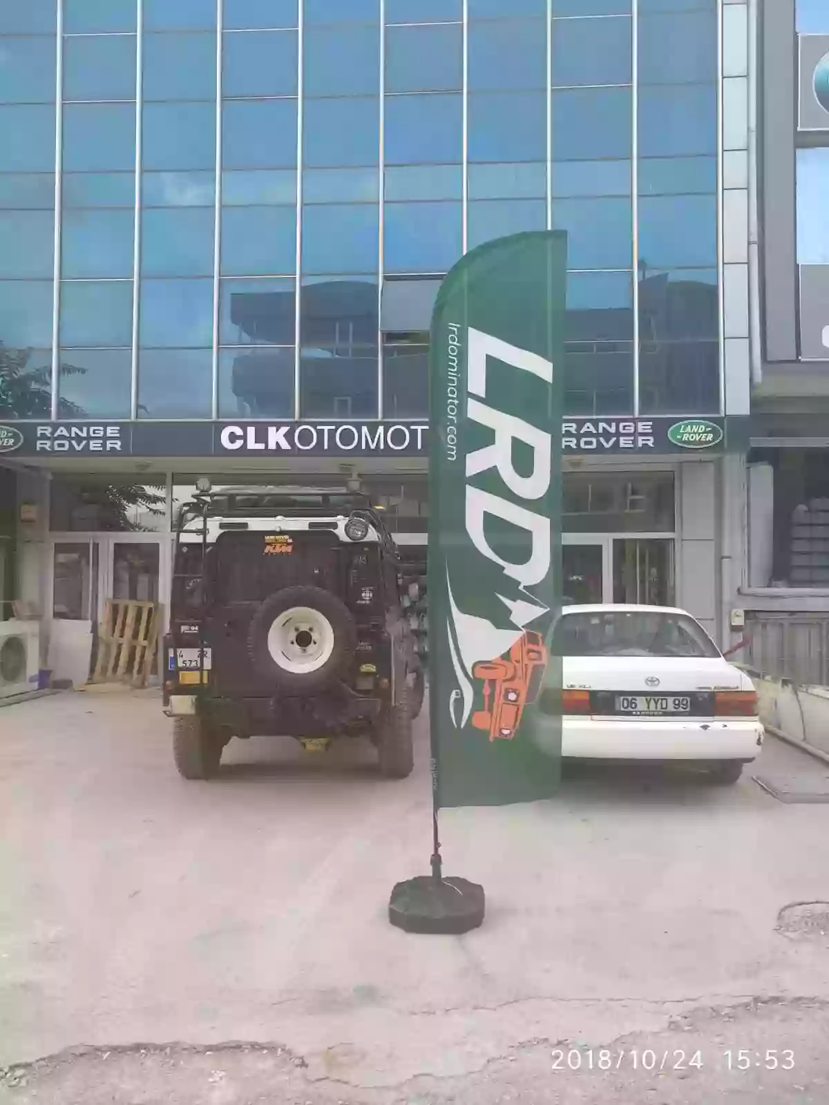 Otomobil Markaları Yelken Bayrağı-7