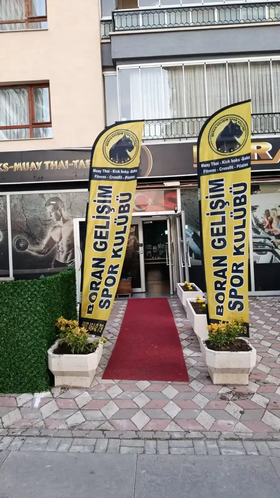 spor-salonu-yelken-bayragi-27